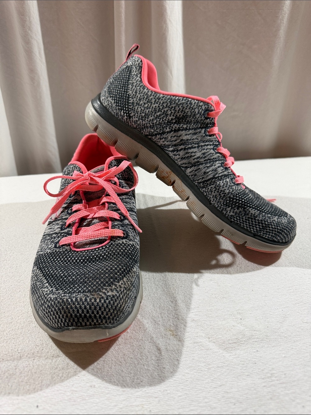 Skechers Women's Gray Knit Athletic Sneakers with Pink Trim - Picture 2 of 7